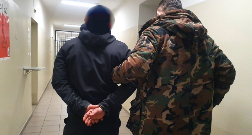 Złodziej kradł na budowie komisariatu. Wpadł w ręce mundurowych po kolejnej kradzieży