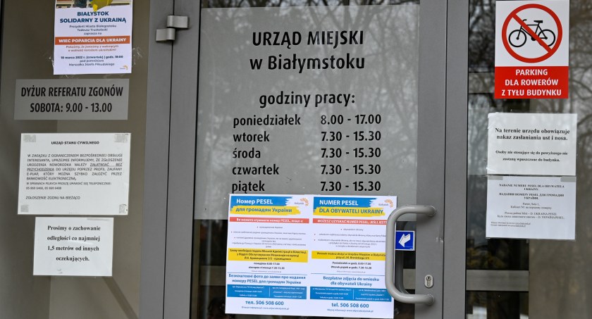 W Białymstoku nadawane są numery PESEL Ukraińcom. Tłumaczymy formalności
