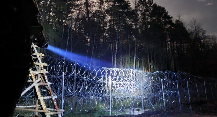 Kilkanaście serwisów zniknęło z sieci na wniosek ABW. Wyjaśniał to dziś wiceminister Maciej Wąsik