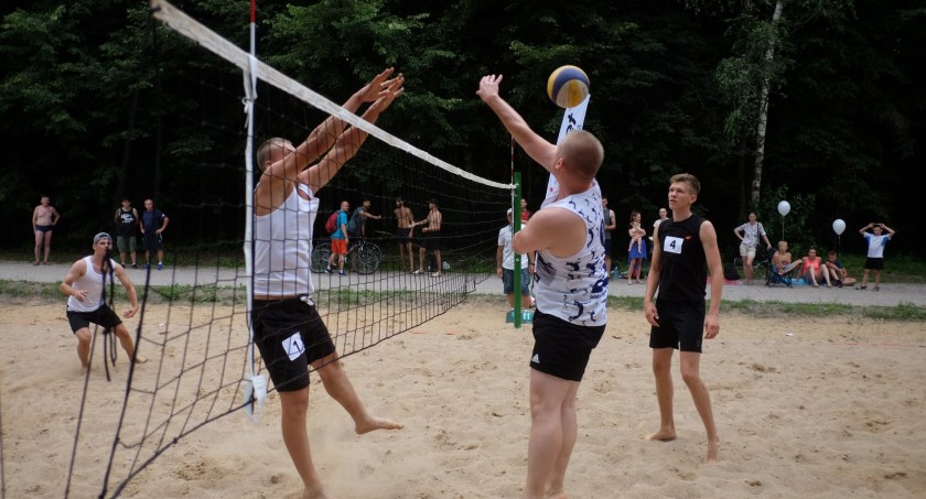 Turniej siatkówki plażowej Cynkometu - z okazji Dni Czarnej Białostockiej