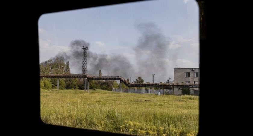 Istnieje ryzyko radiacyjne po rosyjskim ostrzale elektrowni atomowej w Enerhodarze