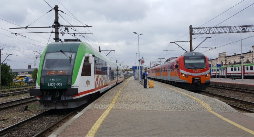 Więcej połączeń kolejowych na sobotnie dożynki w Waliłach. A ze stacji na miejsce transport bezpłatny