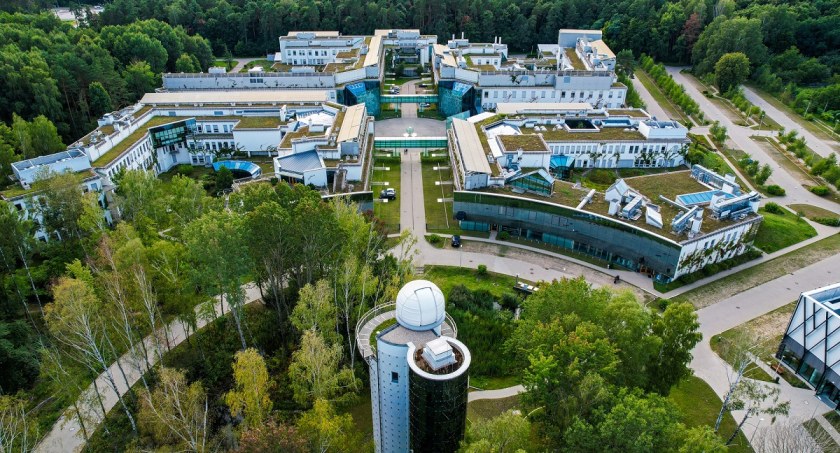 Eksperymenty, podróże po Układzie Słonecznym, pokazy - wydarzenie dla małych i dużych