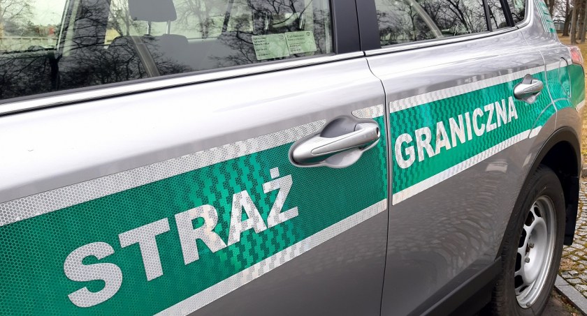 Już setkę kurierów przewożących nielegalnych migrantów zatrzymała Straż Graniczna pod granicą litewską