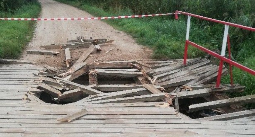 Na razie nie ma możliwości przejścia lub przejechania przez mostek w Kolonii Gaj