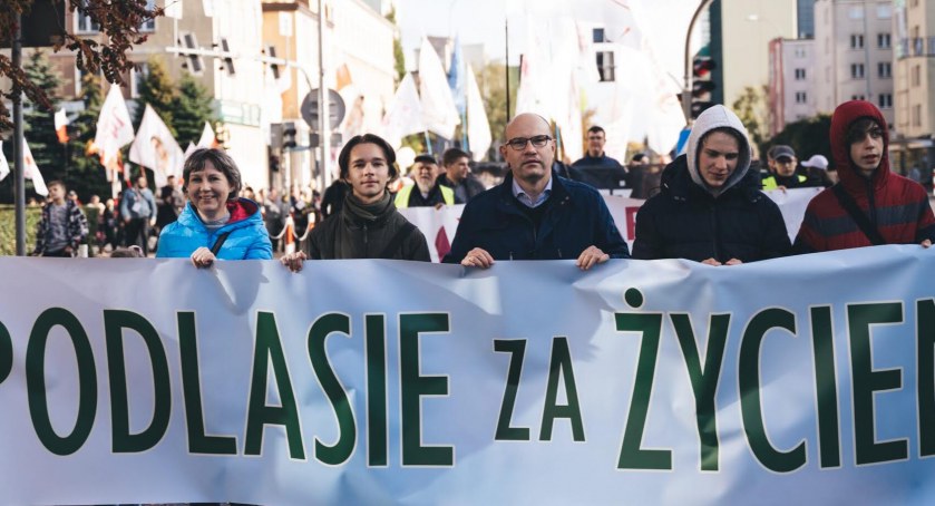 Marsz dla Życia przeszedł ulicami Białegostoku. Od Katedry do Bazyliki Mniejszej