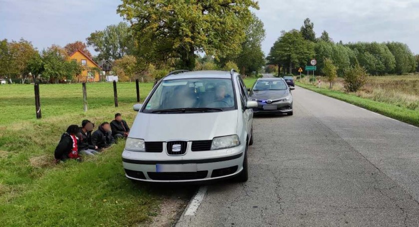 Przemytników ludzi Straż Graniczna zatrzymała na granicy z Białorusią i Litwą