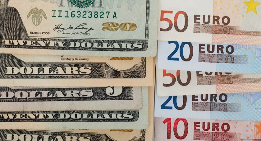 Tysiące dolarów i euro w walizce - Białorusin złapany na granicy