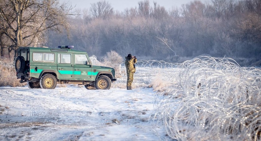 Straż Graniczna znów obnaża kłamstwa aktywistów. Rzekomy nastolatek znaleziony w lesie okazał się pełnoletni