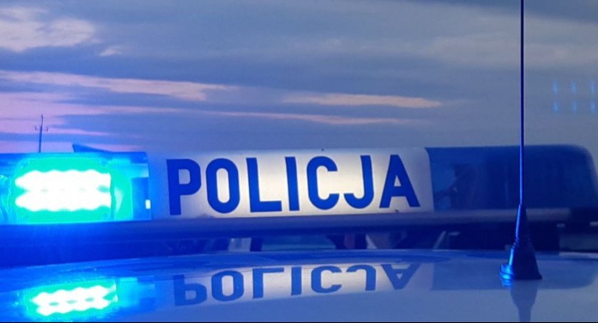 Kolizja z udziałem policjantów. Radiowóz wjechał na czerwonym