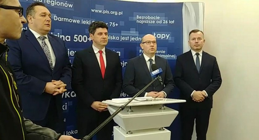PiS o wieku emerytalnym: My bazujemy na faktach a nie na plotkach i pomówieniach 