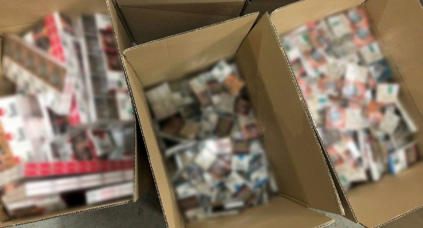 Siedem tysięcy paczek papierosów nie trafi do nielegalnej sprzedaży