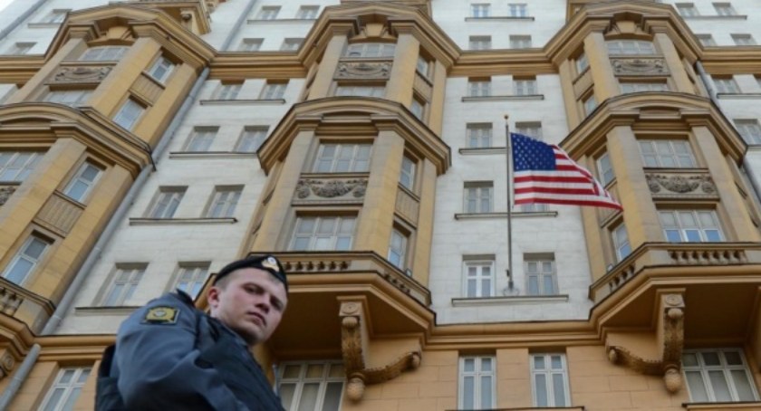 Ambasada USA radzi Amerykanom natychmiast opuścić Federację Rosyjską