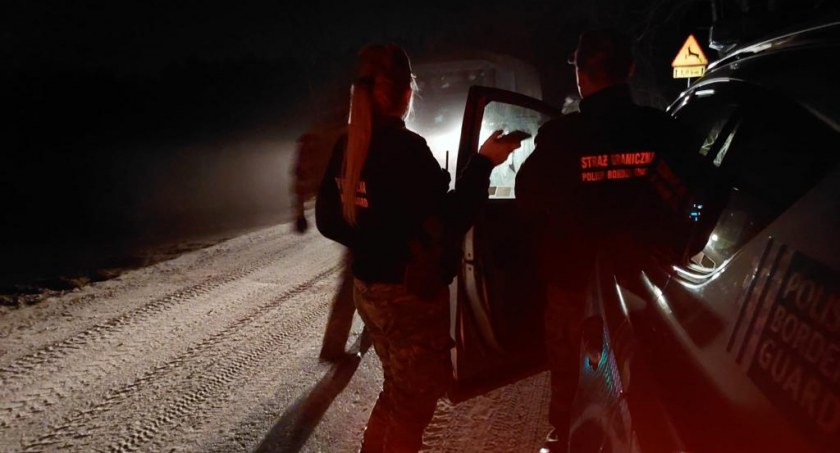 Strażnicy graniczni pomagają nielegalnym migrantom, jeśli zagrożone jest ich zdrowie lub życie. Wystarczy nie ukrywać ich przed nimi