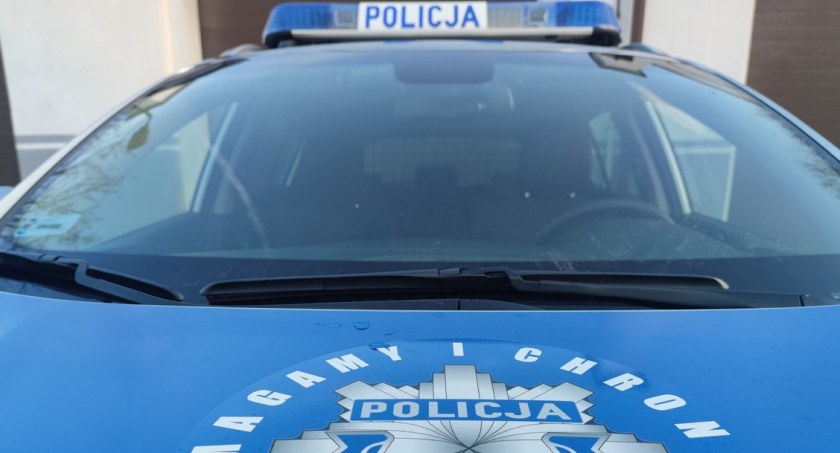 Lodówka to nie jest najlepsza kryjówka przed policjantami