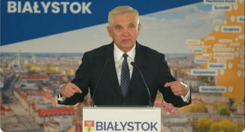 Tadeusz Truskolaski ma rozrzut jak ruska „katiusza”. Jednego dnia obraził mieszkańców Sokółki i dziennikarzy TVP3 Białystok