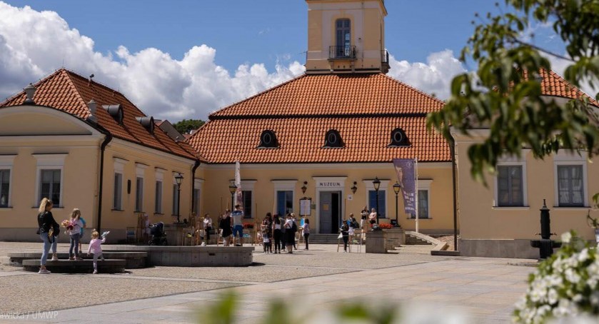 W obchody uroczystości rocznicy uchwalenia Konstytucji 3 Maja włączyły się podlaskie placówki kultury