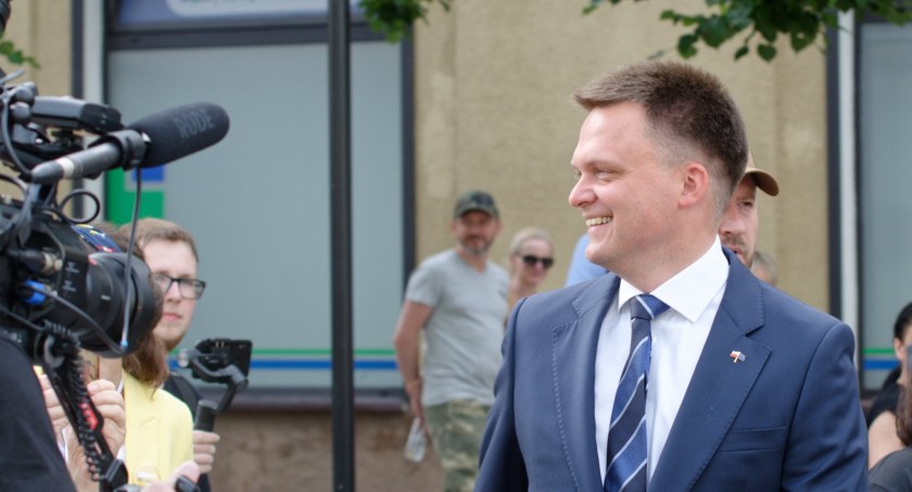 Raz Prozą: Mimo że 25 lat skończyli bardzo dawno temu, i już nie rokują...