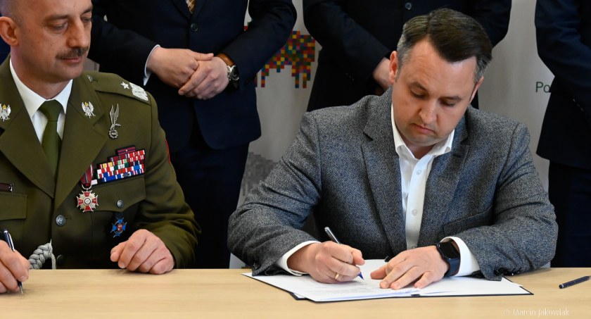 Jest już podpisana umowa na stworzenie wirtualnej strzelnicy w białostockim liceum