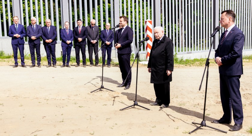 Wojna hybrydowa trwa. Ale na straży bezpieczeństwa naszych granic stoi Wojsko Polskie i Straż Graniczna