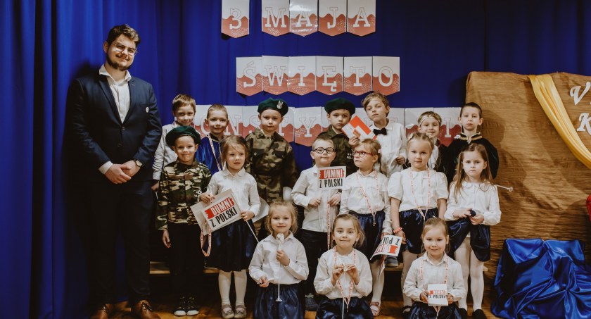 Kształtowanie postaw patriotycznych przy dobrej zabawie. Zobacz najnowszy projekt zrealizowany w białostockim przedszkolu