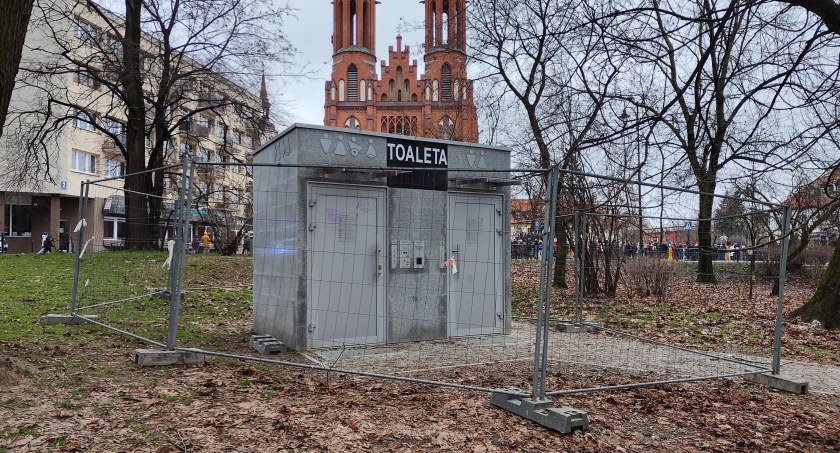 Dziś rozpocząć ma się rozbiórka słynnego szaletu miejskiego