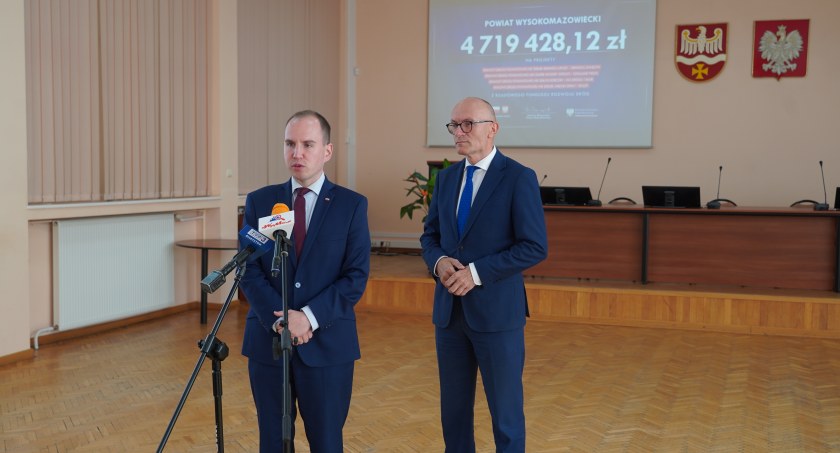 Miliony na inwestycje drogowe w powiecie wysokomazowieckim