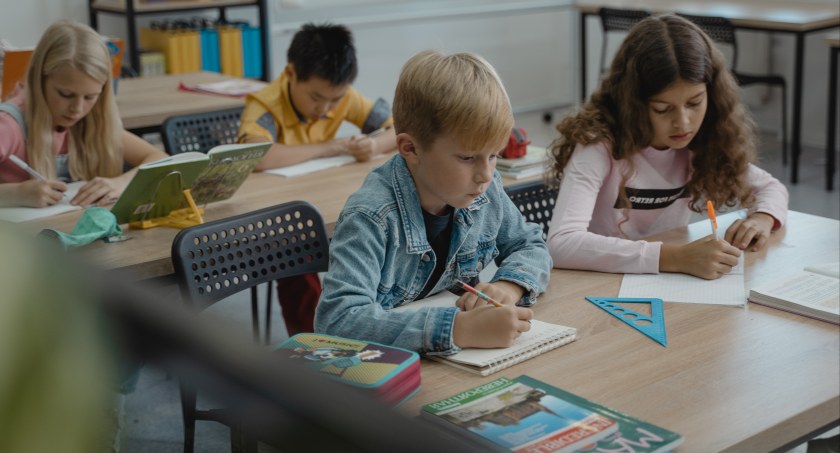 Nowy rok szkolny tuż-tuż. Pieniądze na wyprawki czekają