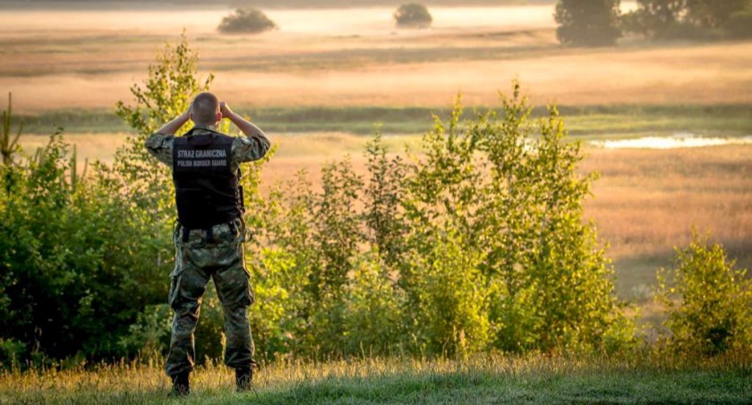 Ponad 330 cudzoziemców próbowało się przedostać w weekend z Białorusi do Polski