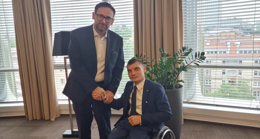 Osoby niepełnosprawne znacznie łatwiej zatankują swoje samochody. Dzięki białostoczaninowi