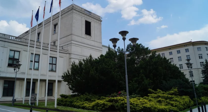 Dwa mandaty senackie dla PiS, jeden dla paktu senackiego