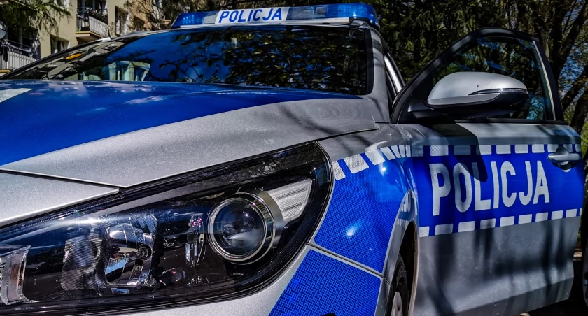 Śmierć na Hallera. Starszy mężczyzna jadący hulajnogą nie przeżył