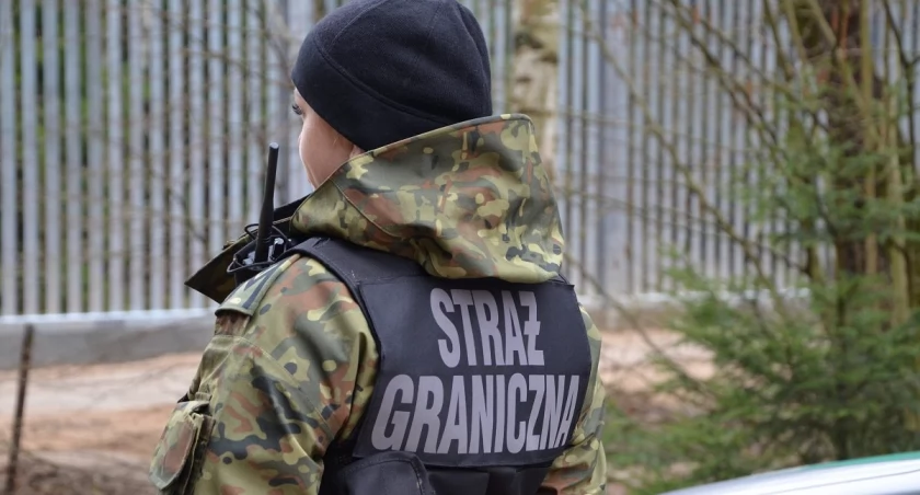 Nielegalni migranci jak tylko widzą polskie patrole zawracają z powrotem na Białoruś