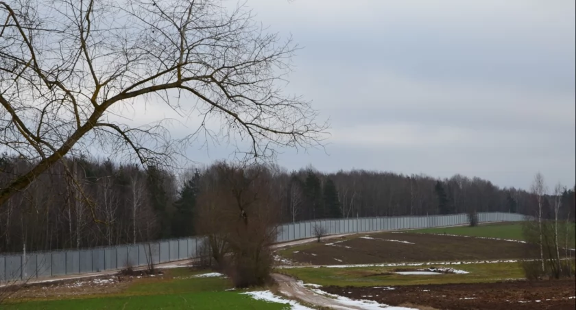 Nielegalni migranci coraz częściej są kierowani pod granicę z Finlandią. Ale nie tylko tam