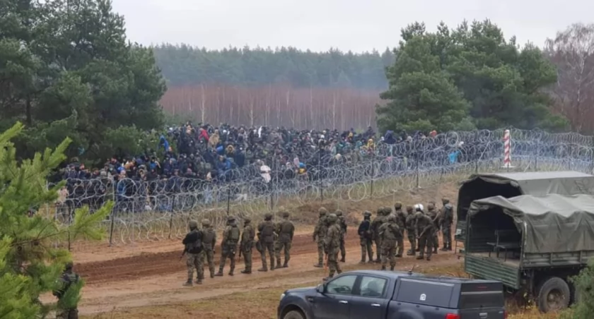 Słowo po niedzieli: Jaki on humanitarny… aż łzy wyciska