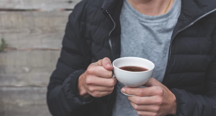 Męsko i modnie zimą – poznaj trendy nadchodzącego sezonu
