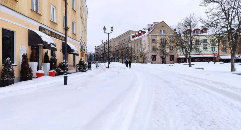 Srogo sypnie śniegiem i będzie zimno