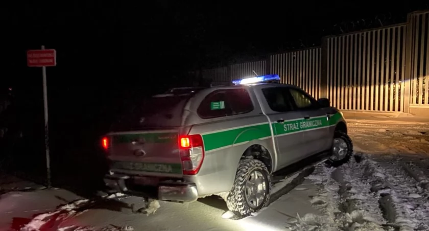 Cudzoziemcy usiłowali uszkodzić zaporę na granicy z Białorusią