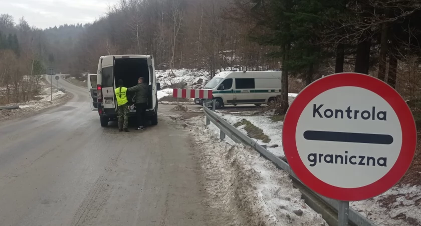 Spokojnie na granicy polsko – białoruskiej. Cudzoziemcy próbują się dostać przez południową granicę. Tam przedłużono kontrole do 2 marca