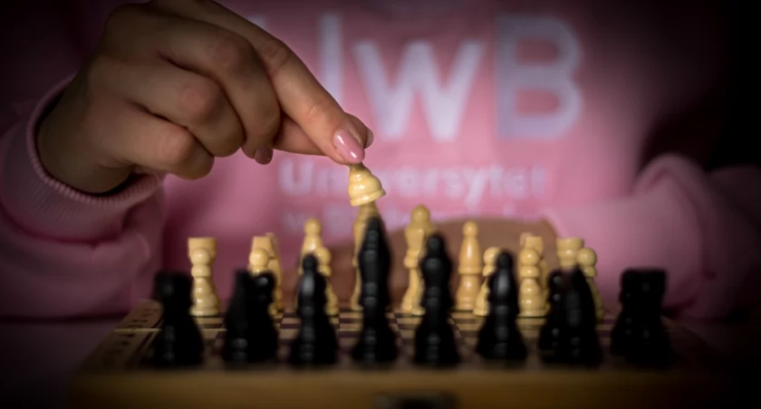 Grając w szachy możesz zdobyć Puchar Rektora UwB