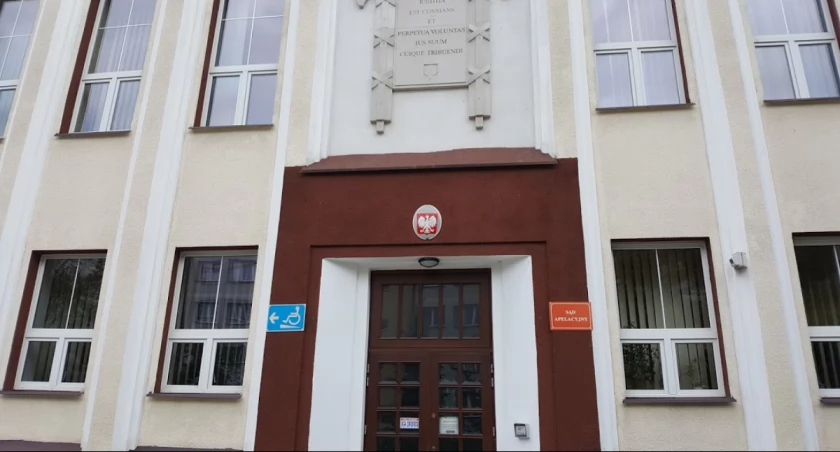 Pół roku więzienia w zawieszeniu za okrzyki na marszu narodowców