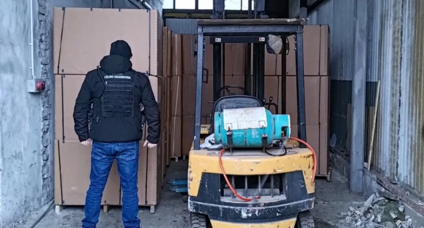 Nielegalny tytoń. Podlascy funkcjonariusze przechwycili aż 19 ton