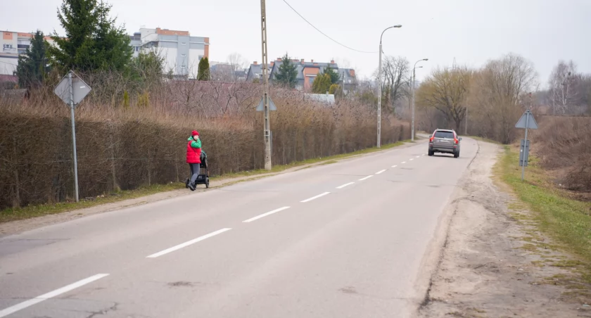 Wzdłuż ulicy Piasta musi powstać chodnik i droga rowerowa