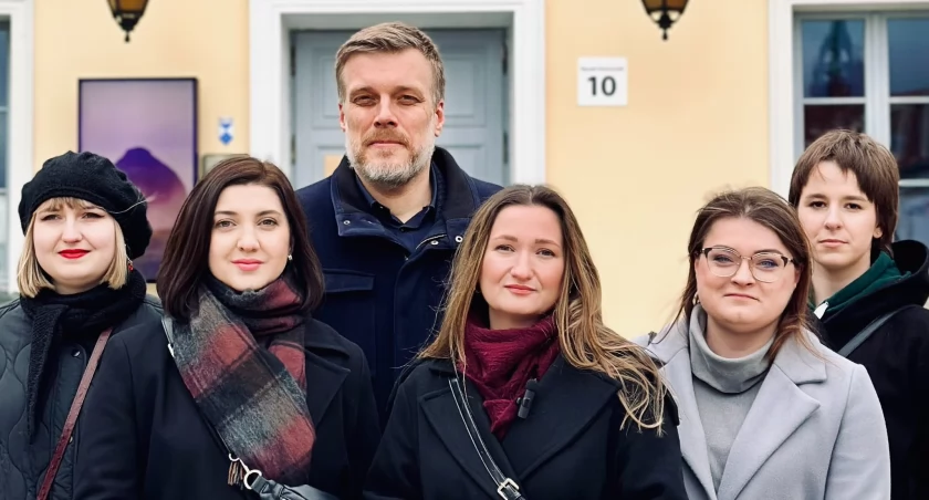 Adrian Zandberg w Białymstoku skrytykował ekipę Truskolaskiego i Szymona Hołownię