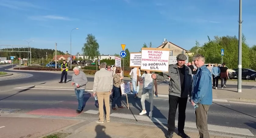 Jedni chcą, drudzy nie chcą podziału gminy Supraśl. Materiał wideo