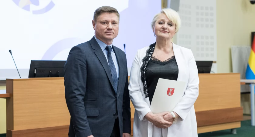 Łukasz Prokorym nowym marszałkiem województwa podlaskiego. Dwoje radnych PiS przeszło na stronę Koalicji Obywatelskiej