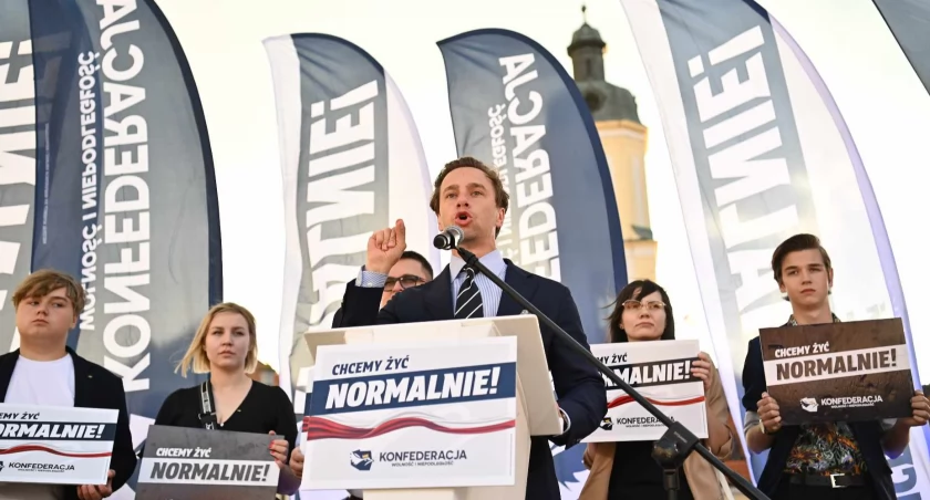 Liderzy Konfederacji w Białymstoku. Bosak o europosłach - nierobach: Won, wymienić ich, posłać nowych