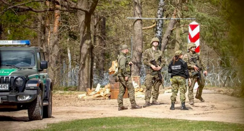 Nielegalny migrant ranił nożem żołnierza na granicy polsko – białoruskiej. Jego rodzina została objęta pomocą psychologiczną