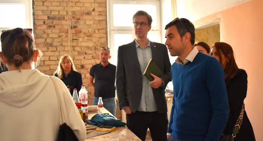 Pomoc dla Ukraińców w Białymstoku: wsparcie w znalezieniu pracy. Trwa rekrutacja