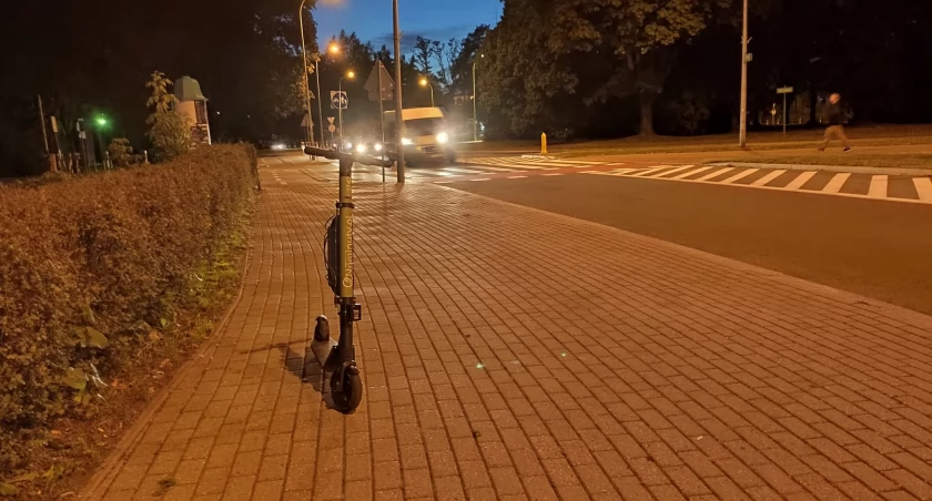 Niebezpieczne elektryczne hulajnogi?   